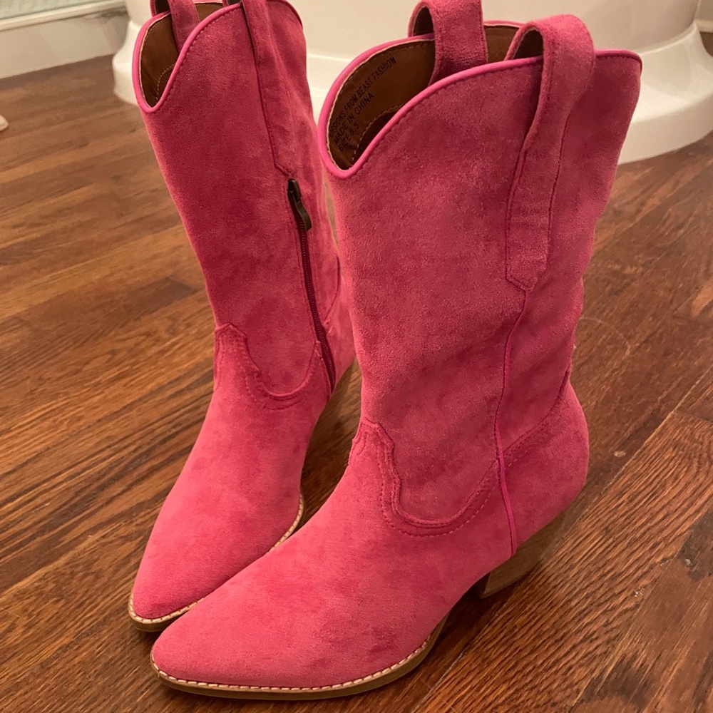 Pink cowgirl boots